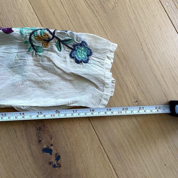 Johnny Was Kikimu Embroidered Crinkle Tunic - Size Medium - Picture 9 of 9